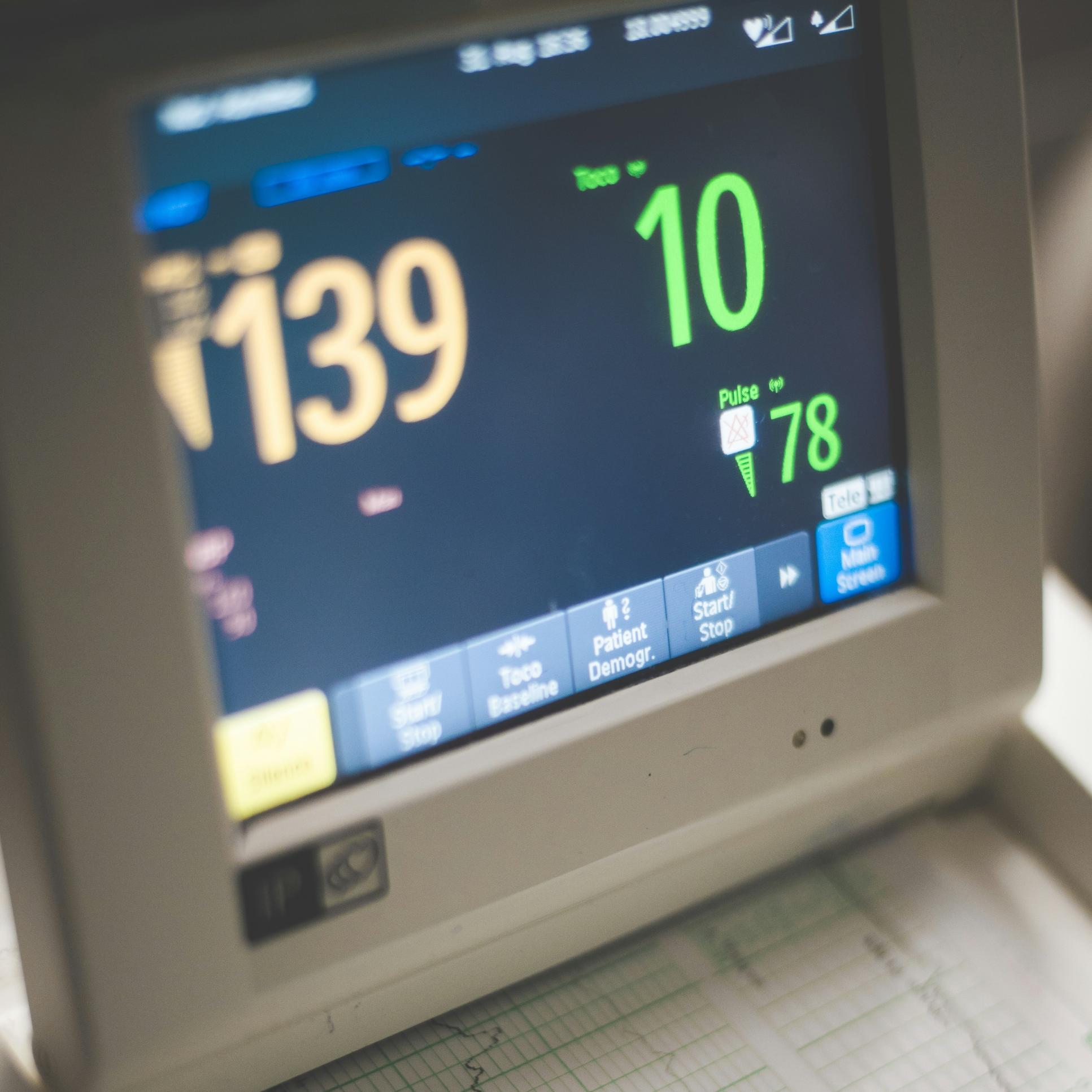 hospital-monitor-vital-signs-medical-equipment-patient